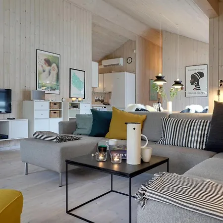 בית נופש Nikoletta - 250m From The Sea By Interhome *