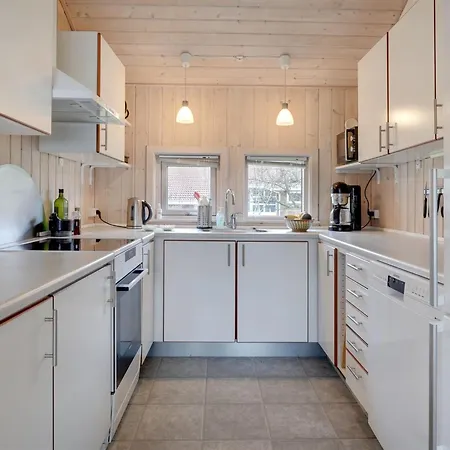 בית נופש Nikoletta - 250m From The Sea By Interhome